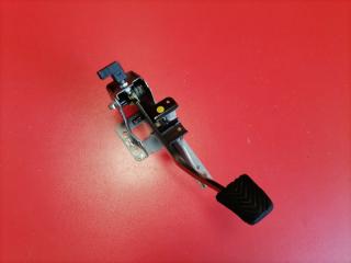 Педаль сцепления Hyundai Solaris 2011