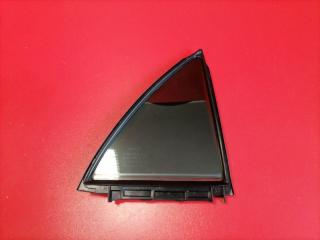 Стекло двери неопускное заднее правое Toyota Corolla 2007