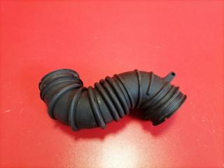 Запчасть патрубок воздушного фильтра Toyota Corolla Fielder 2002