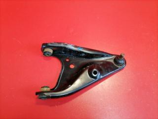 Запчасть рычаг подвески передний правый Renault Sandero 2015