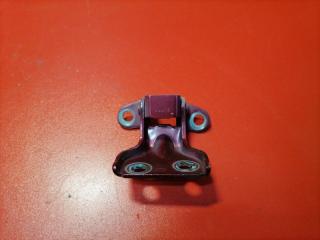 Фото запчасти петля двери верхняя задняя правая Great Wall Hover 2008 Б/У запчасть Запчасть петля двери верхняя задняя правая Great Wall Hover 2008