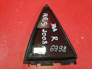 Стекло двери неопускное заднее правое Toyota Auris 2006-2012