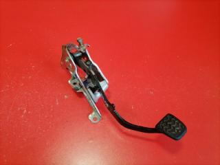 Педаль сцепления Toyota Avensis 2005