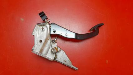 Педаль сцепления Hyundai Solaris 2012