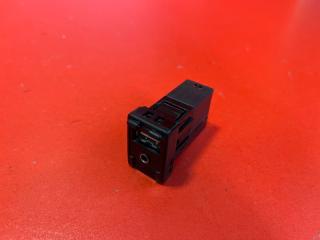 Разъем USB Toyota RAV4 2014
