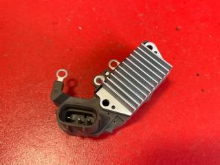 Регулятор напряжения генератора Toyota Land Cruiser 1990-1999