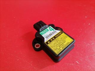 Датчик курсовой устойчивости Toyota Land Cruiser 2008