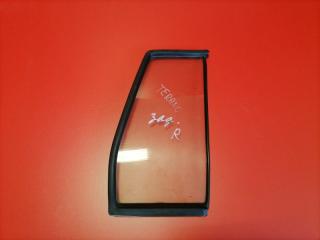 Стекло двери неопускное заднее правое Nissan Terrano 1986-1995