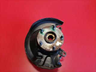 Поворотный кулак передний правый Toyota Nadia 1998-2003