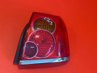 Фонарь правый Toyota Avensis 2005