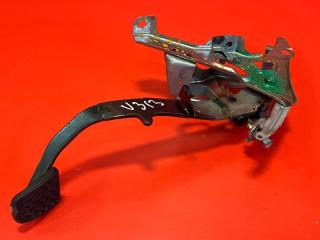 Педаль сцепления Toyota Avensis 2005