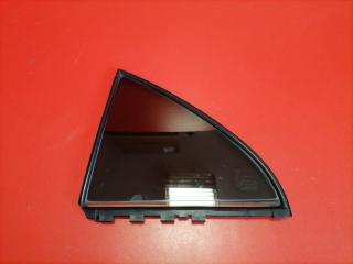 Стекло двери неопускное заднее левое Toyota Avensis 2004