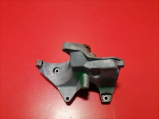 Фото запчасти кронштейн компрессора кондиционера Chevrolet Captiva 2008 контрактная запчасть Запчасть кронштейн компрессора кондиционера Chevrolet Captiva 2008