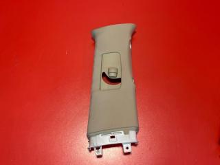 Накладка центральной стойки верхняя правая Lexus LX570 2010