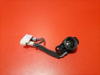 Запчасть динамик задний правый Lexus LX570 2010