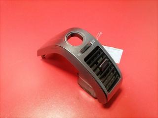 Дефлектор воздушный правый Toyota Prius 2004