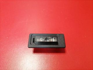 Запчасть подсветка номера задняя Volkswagen Polo 2014