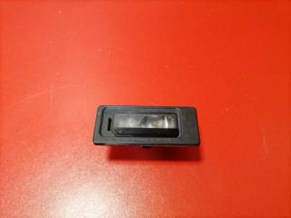 Запчасть подсветка номера задняя Volkswagen Polo 2014