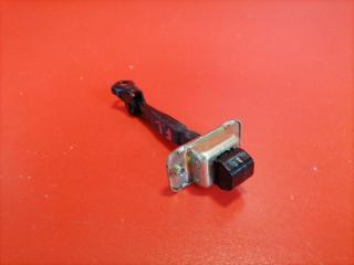 Запчасть ограничитель двери передний Lifan X60 2014