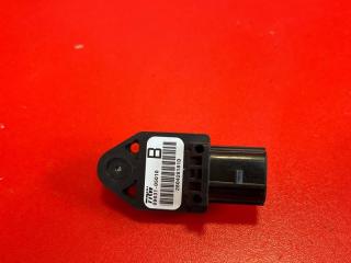 Запчасть датчик airbag Toyota Avensis 2003