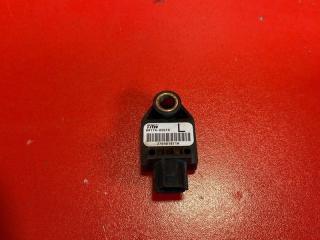 Запчасть датчик airbag левый Toyota Avensis 2003