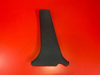 Запчасть накладка центральной стойки нижняя левая Toyota Avensis 2003