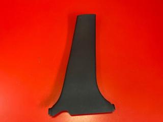 Запчасть накладка центральной стойки нижняя правая Toyota Avensis 2003