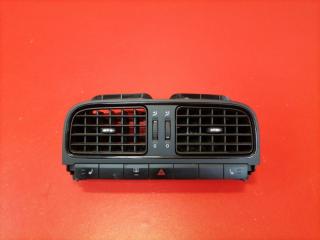 Дефлектор торпедо центральный Volkswagen Polo 2014