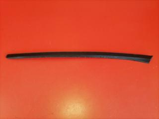 Молдинг лобового стекла левый Opel Astra 2010