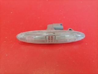 Запчасть повторитель поворота в крыло Toyota Camry 2006