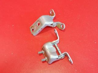 Запчасть петля двери задняя правая Geely Emgrand EC7 2012