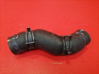 Патрубок радиатора верхний Toyota Hilux 2012