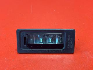 Запчасть подсветка номера Volkswagen Jetta 2015