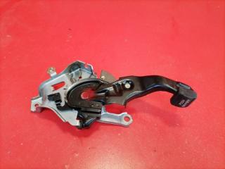 Педаль стояночного тормоза Lexus RX330 2003