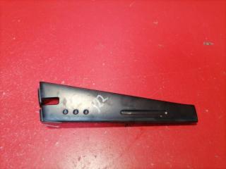 Накладка петли багажника задняя правая Honda Freed Spike 2011 Б/У Накладка петли багажника задняя правая Honda Freed Spike 2011