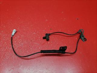 Запчасть датчик abs передний правый Toyota Corolla 2005