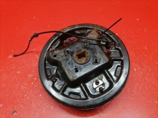 Тормозной щит задний правый Renault Duster 2012