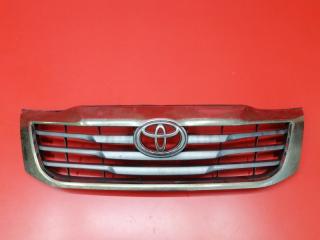 Решетка радиатора Toyota Hilux 2013