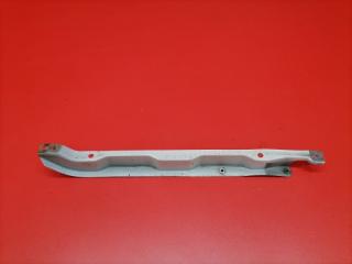 Планка замка капота Toyota Lite Ace Noah 2000