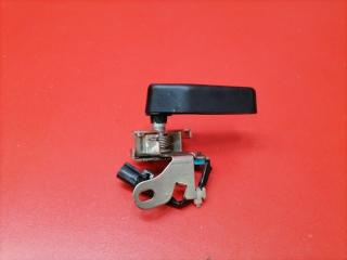 Ручка открывания багажника Toyota Land Cruiser 2013