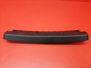 Накладка багажника Toyota Aqua 2013 Б/У Накладка багажника Toyota Aqua 2013