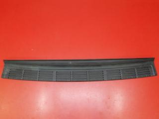 Накладка бампера задняя Toyota Land Cruiser 2011 Б/У Накладка бампера задняя Toyota Land Cruiser 2011