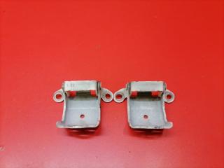 Петля борта Toyota Land Cruiser 2011