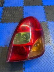 Фото запчасти стоп-сигнал задний правый Toyota Corolla Spacio 2002 контрактная запчасть Запчасть стоп-сигнал задний правый Toyota Corolla Spacio 2002