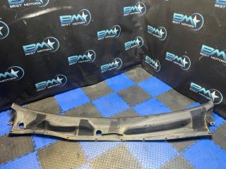 Решетка под дворники (Жабо) передняя Toyota Mark II Qualis 2000