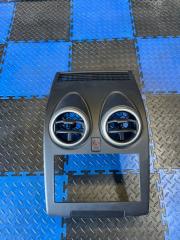 Центральная консоль Nissan Dualis 2012