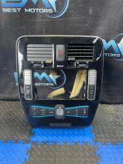 Центральная консоль Nissan Leaf 2012