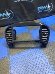 Фото запчасти рамка магнитолы Nissan Juke контрактная запчасть Запчасть рамка магнитолы Nissan Juke