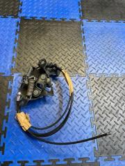 Запчасть тросик замка капота Toyota Corolla Axio 2009