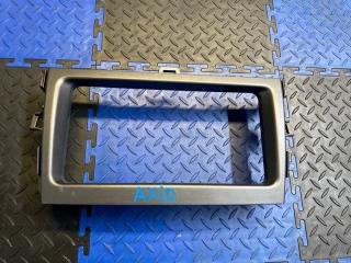 Запчасть рамка магнитолы Toyota Corolla Axio 2009